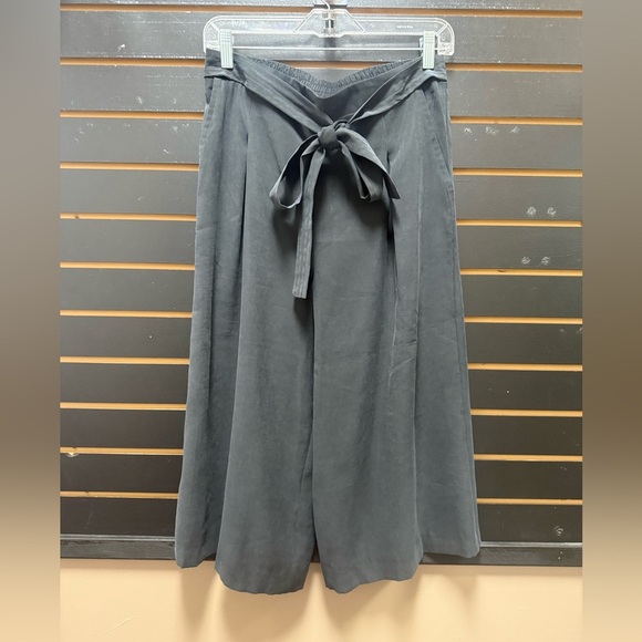 BCBGMaxAzria Charcoal Culottes with Tie Detail - Picture 1 of 5